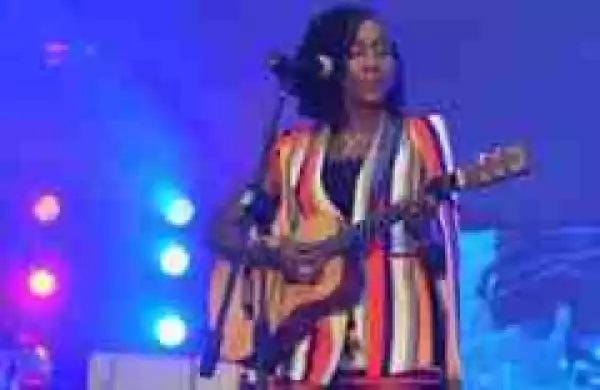 Singer, Aramide Claps Back At Non-Fan Over Sex-For-Award Comment